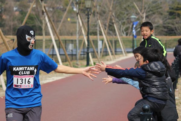 ショッカーとても喜ぶ